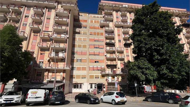 APPARTAMENTO RISTRUTTURATO 