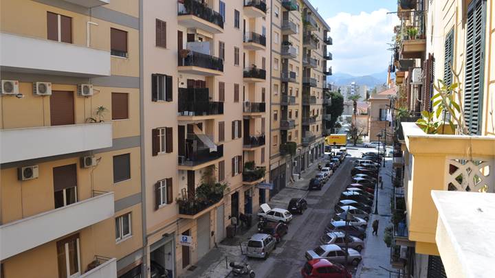 4 VANI PRESSI VIA CATANIA