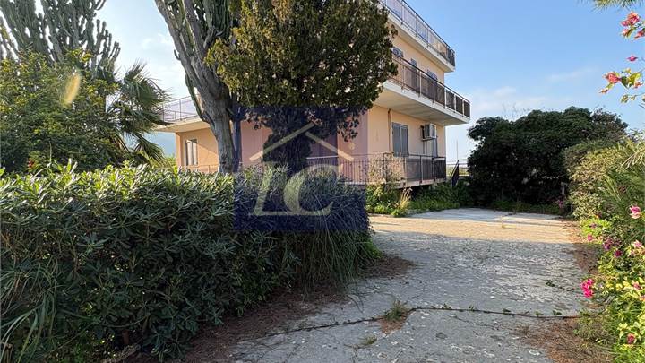 Villa singola di 230 mq