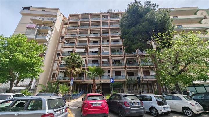 APPARTAMENTO DI 140MQ