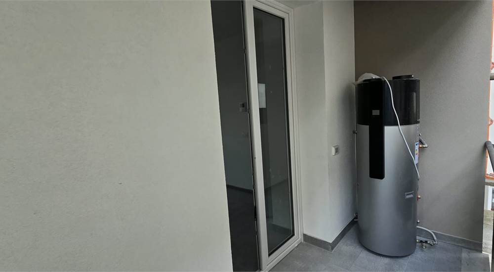 Photo 48