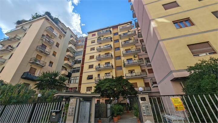 3+ bedroom apartment for rent in Palermo